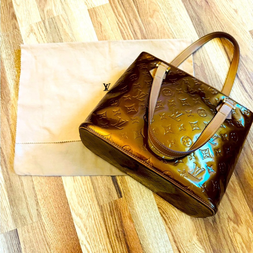 Louis Vuitton Vernis Houston 💯 % Authentic